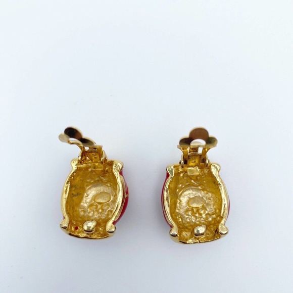 Vintage Red Enamel Gold Tone Clip On Earrings Moon Stars Celestial 3-D Heavy 1" - Picture 4 of 6